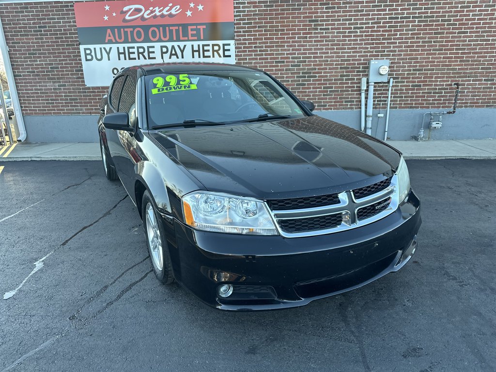 2014 Dodge Avenger SXT's photo