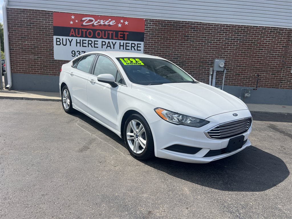 2018 Ford Fusion SE's photo
