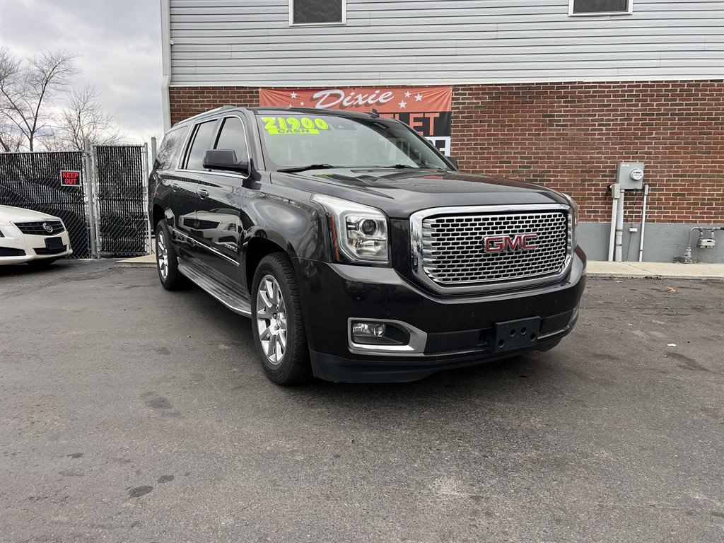 2015 GMC Yukon XL Denali's photo