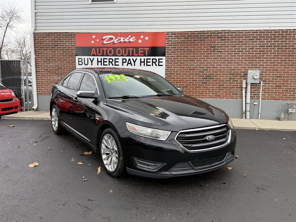 2013 Ford Taurus Limited's photo