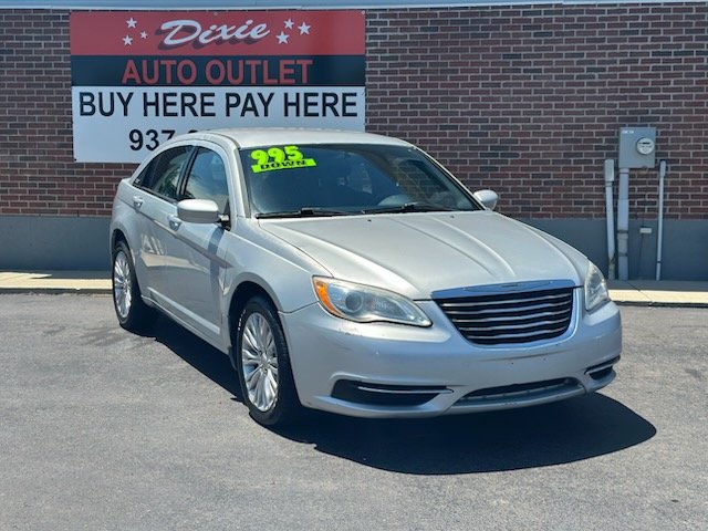 2012 Chrysler 200 LX's photo
