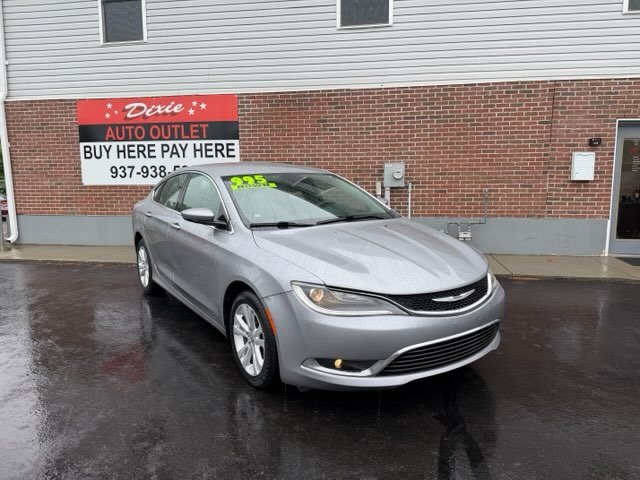 2015 Chrysler 200 Limited's photo