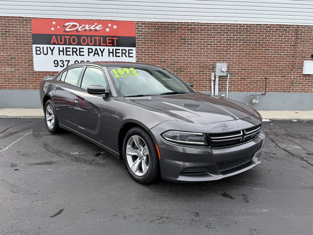 2015 Dodge Charger SE's photo